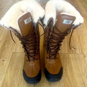 UGG Lace up Fur Lined Boots SZ 7